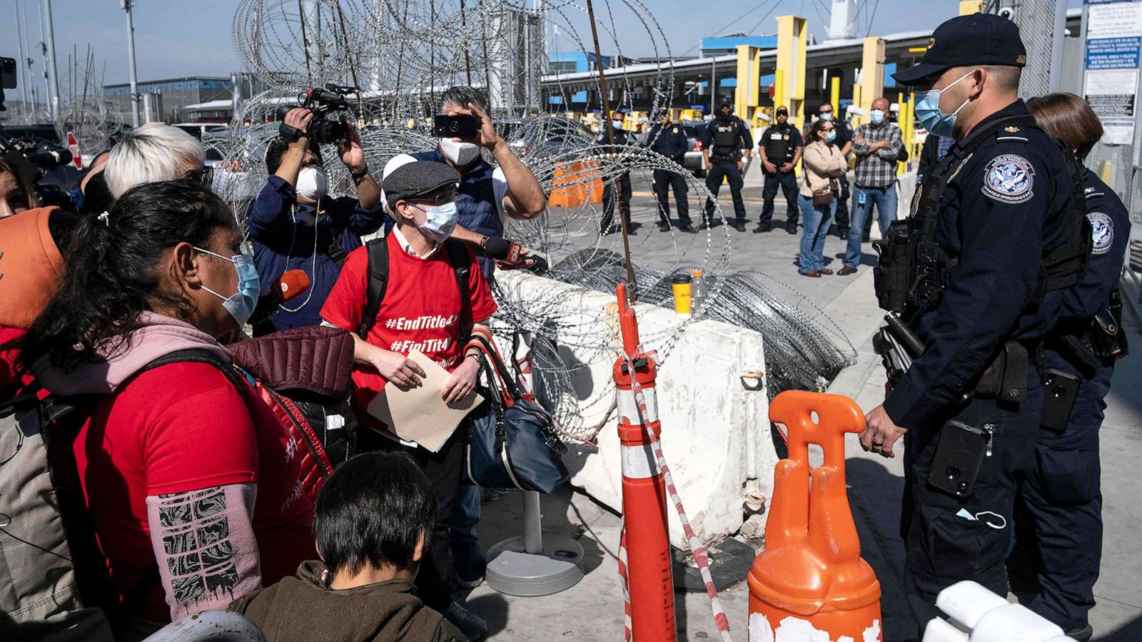 USA border arrivals drop in last few months, but annual tally set to hit 2 million 5 USA -mexico border immigration