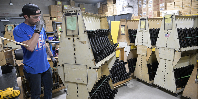 American gun companies are helping Ukrainians fight back against Putin KelTec employee Bobby Cormier looks through lines of rifles, similar to ones being shipped to Ukraine, at their manufacturing facility on Thursday in Cocoa, Fla.
