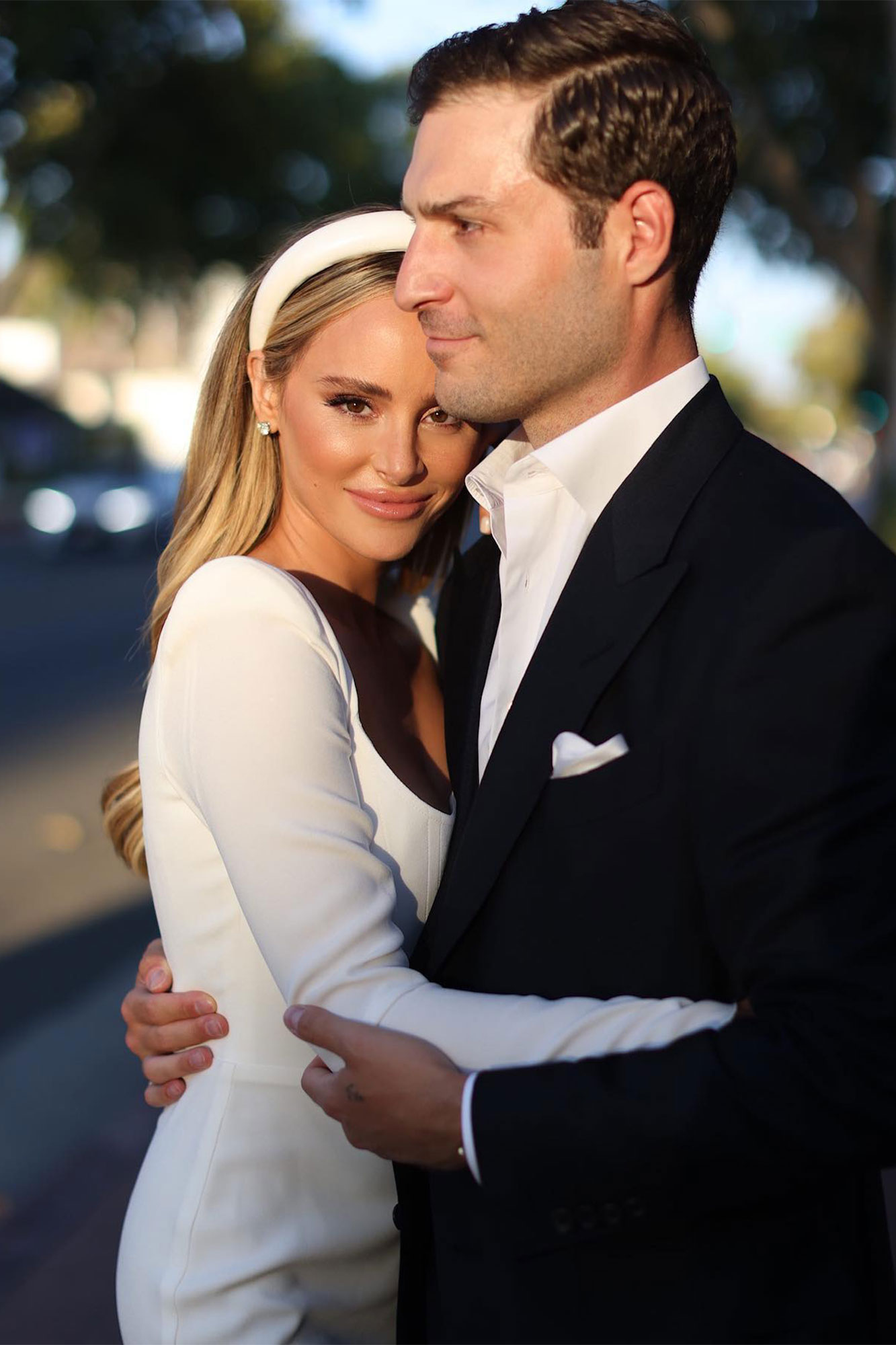 Amanda Stanton 32, a former contestant on The Bachelor, got married! 1 Bachelor' alum Amanda Stanton marries Michael Fogel